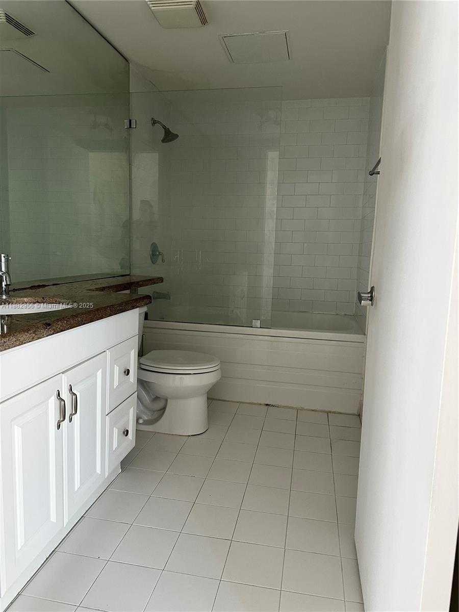 Small Image of 690 SOUTH WEST 1ST CT #605, Miami Number 9