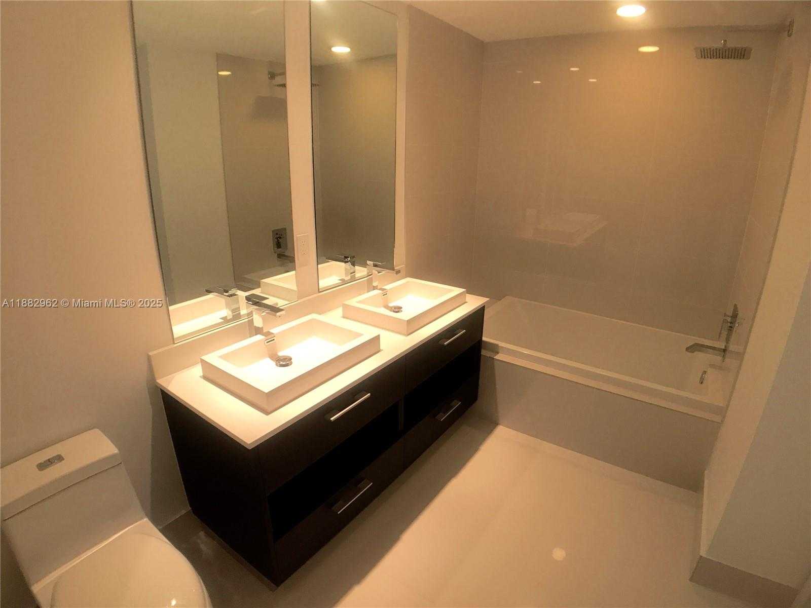 Small Image of 45 SOUTH WEST 9TH ST #2405, Miami Number 17