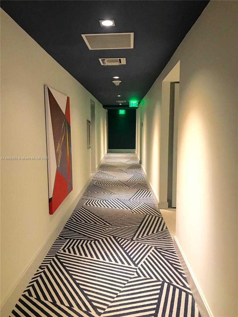Small Image of 45 SOUTH WEST 9TH ST #2405, Miami Number 20