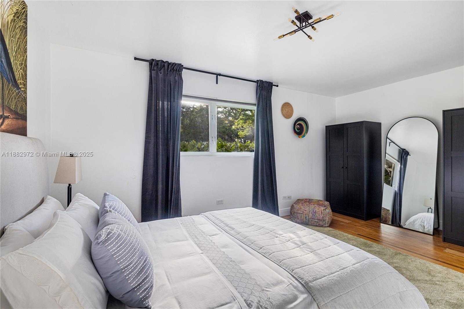 Small Image of 11403 NORTH EAST 8TH AVE, Biscayne Park Number 24