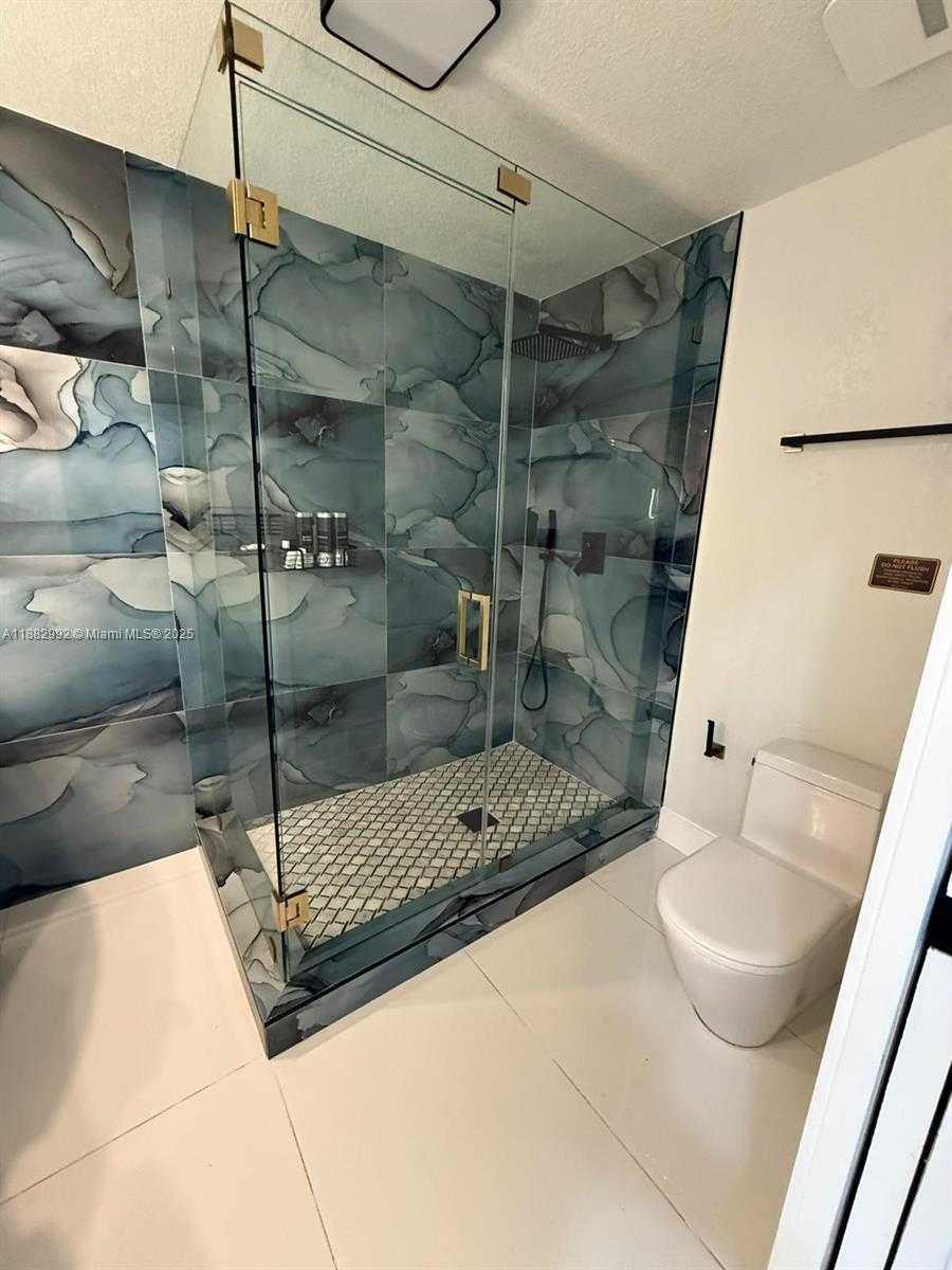 Small Image of 10460 SOUTH WEST 26TH TER #NA, Miami Number 20