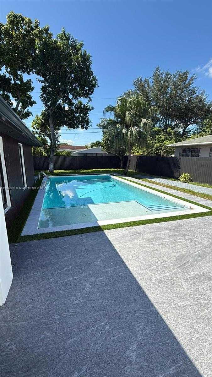 Small Image of 10460 SOUTH WEST 26TH TER #NA, Miami Number 28