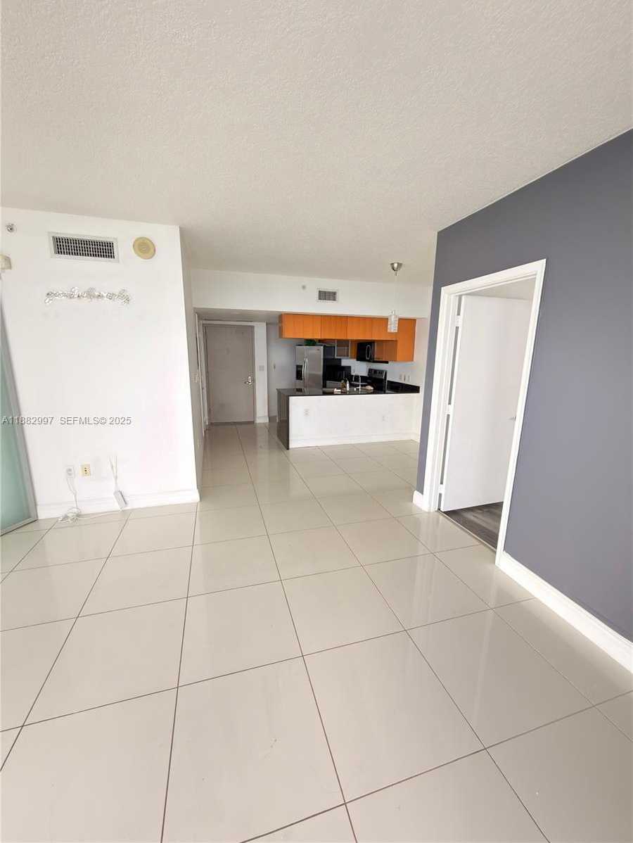 Small Image of 1750 NORTH BAYSHORE DR #3801, Miami Number 13