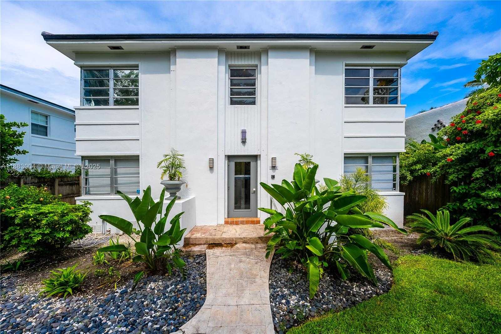 Small Image of 1051 MICHIGAN AVE #3, Miami Beach Number 14