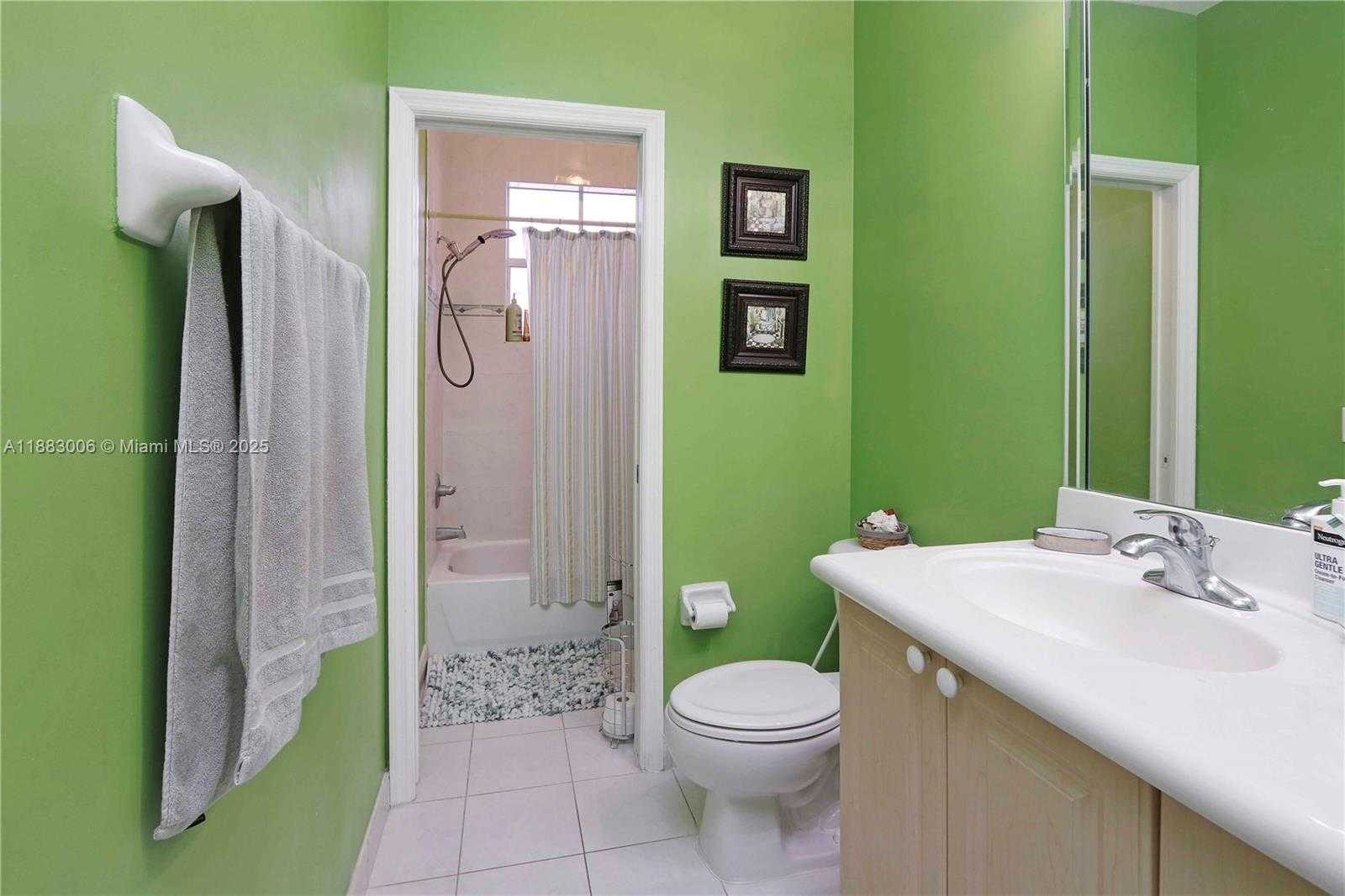 Small Image of 15382 SOUTH WEST 16TH TER, Miami Number 14