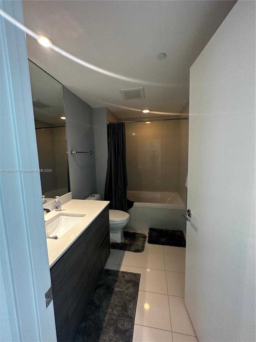 Small Image of 1100 SOUTH MIAMI AVE #3307, Miami Number 13
