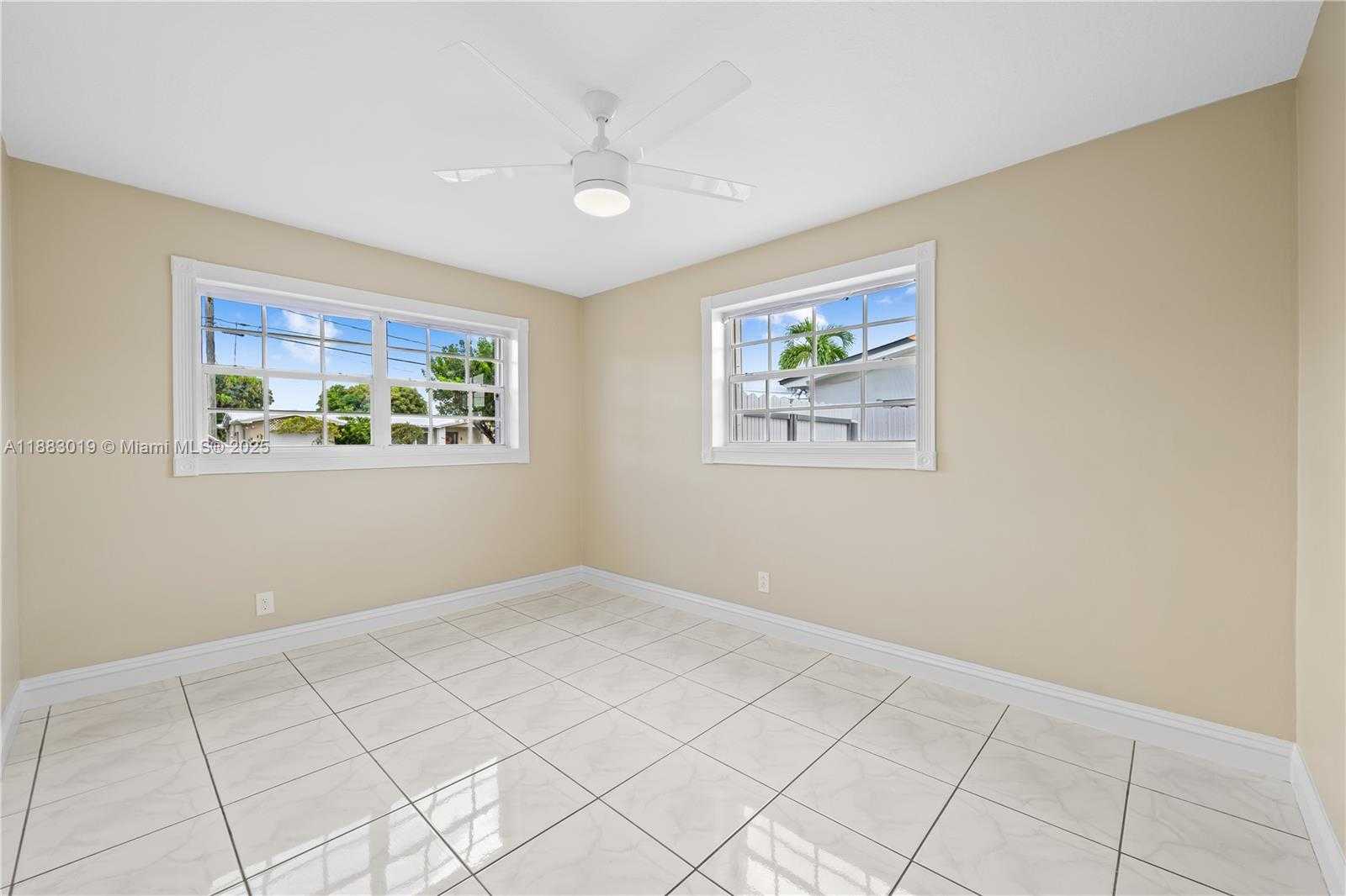 Small Image of 1656 WEST 80TH ST, Hialeah Number 15