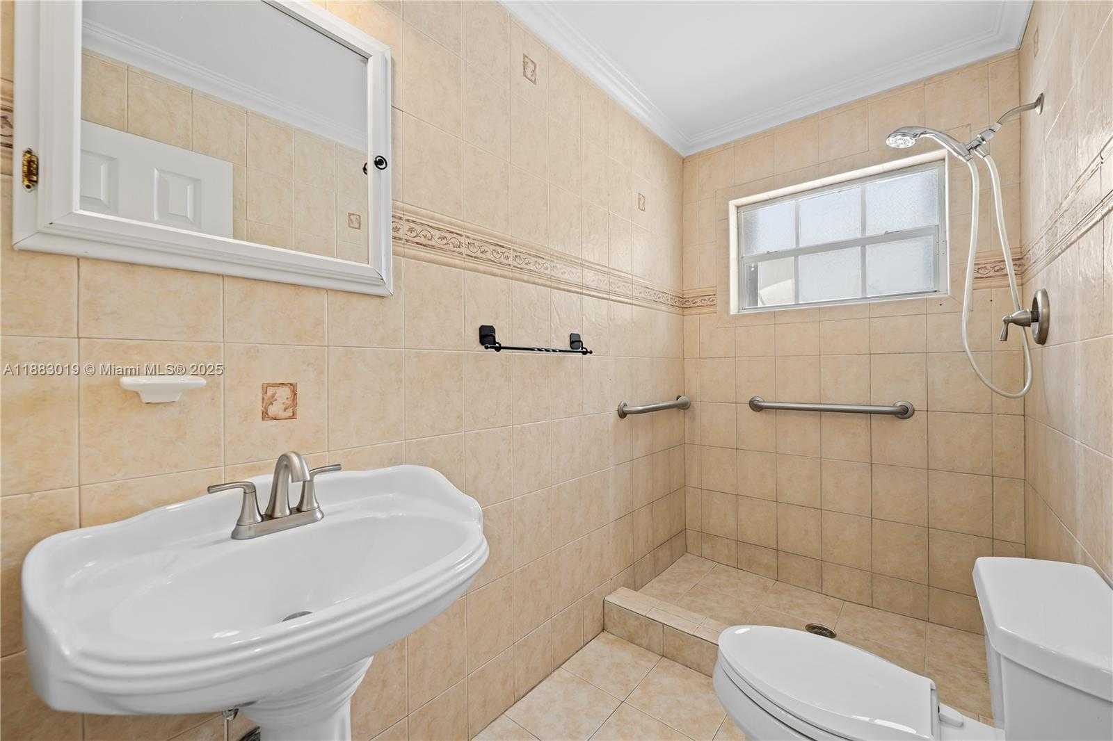 Small Image of 1656 WEST 80TH ST, Hialeah Number 18