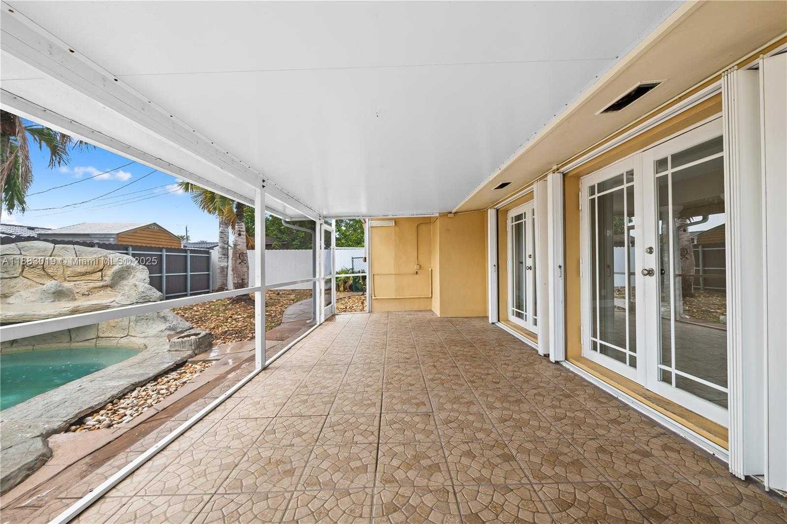 Small Image of 1656 WEST 80TH ST, Hialeah Number 22
