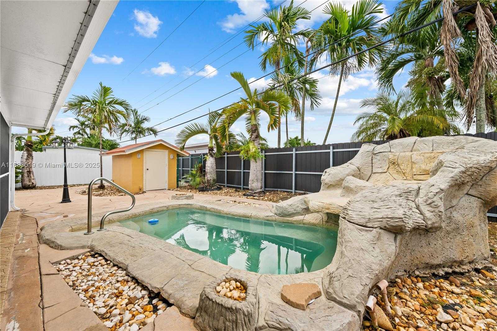Small Image of 1656 WEST 80TH ST, Hialeah Number 24