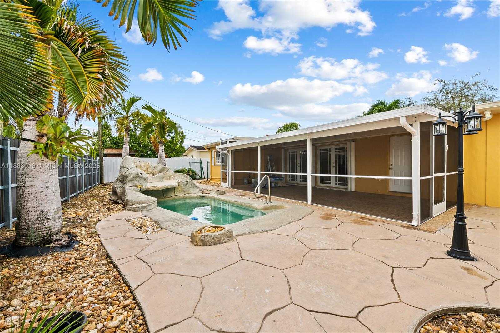 Small Image of 1656 WEST 80TH ST, Hialeah Number 26
