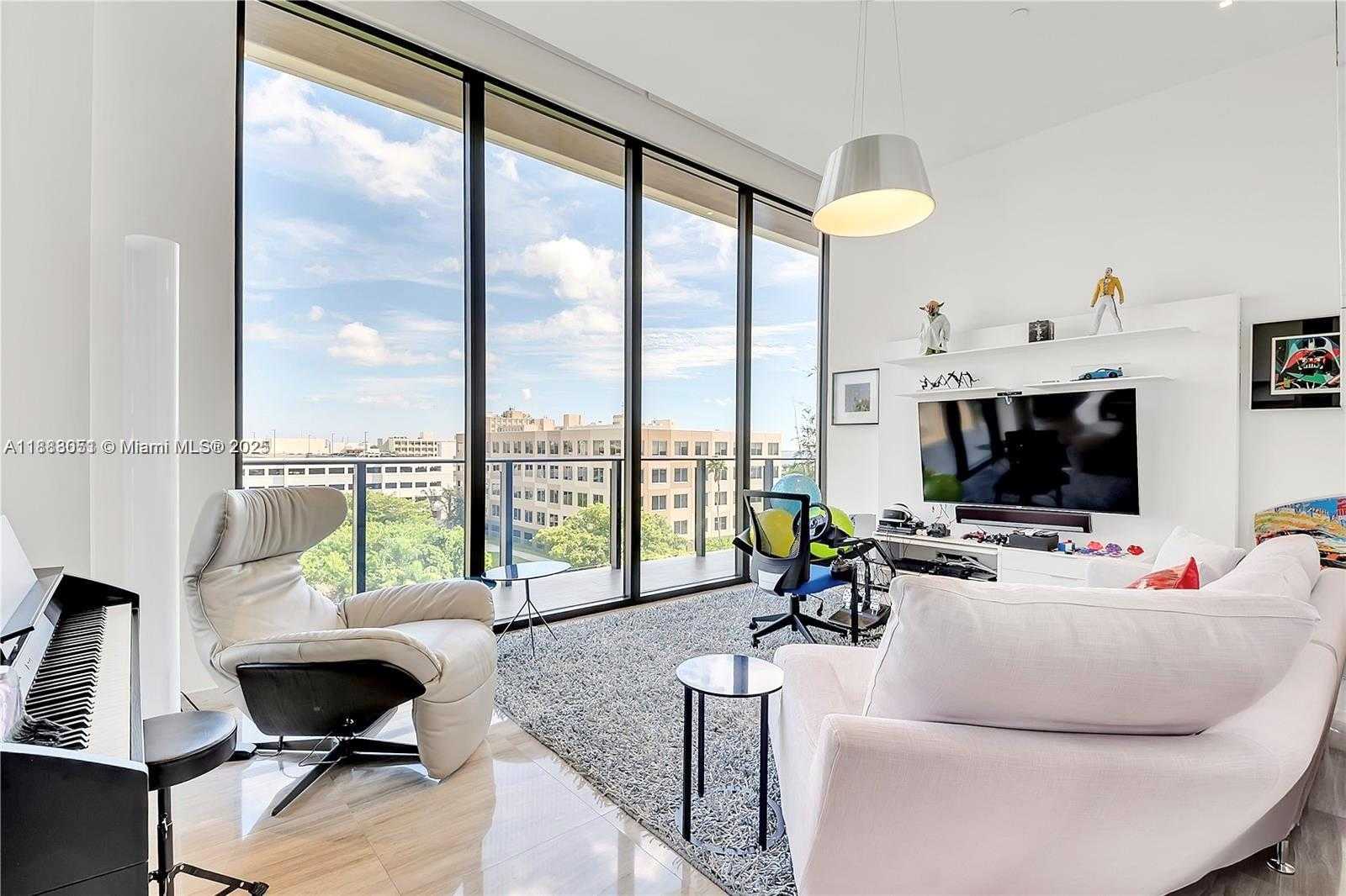 Small Image of 3581 EAST GLENCOE ST #605, Coconut Grove Number 14