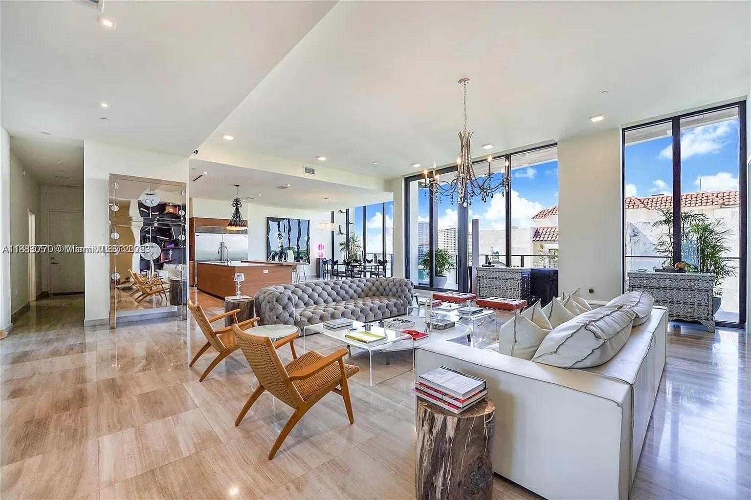 Small Image of 3581 EAST GLENCOE ST #605, Coconut Grove Number 2