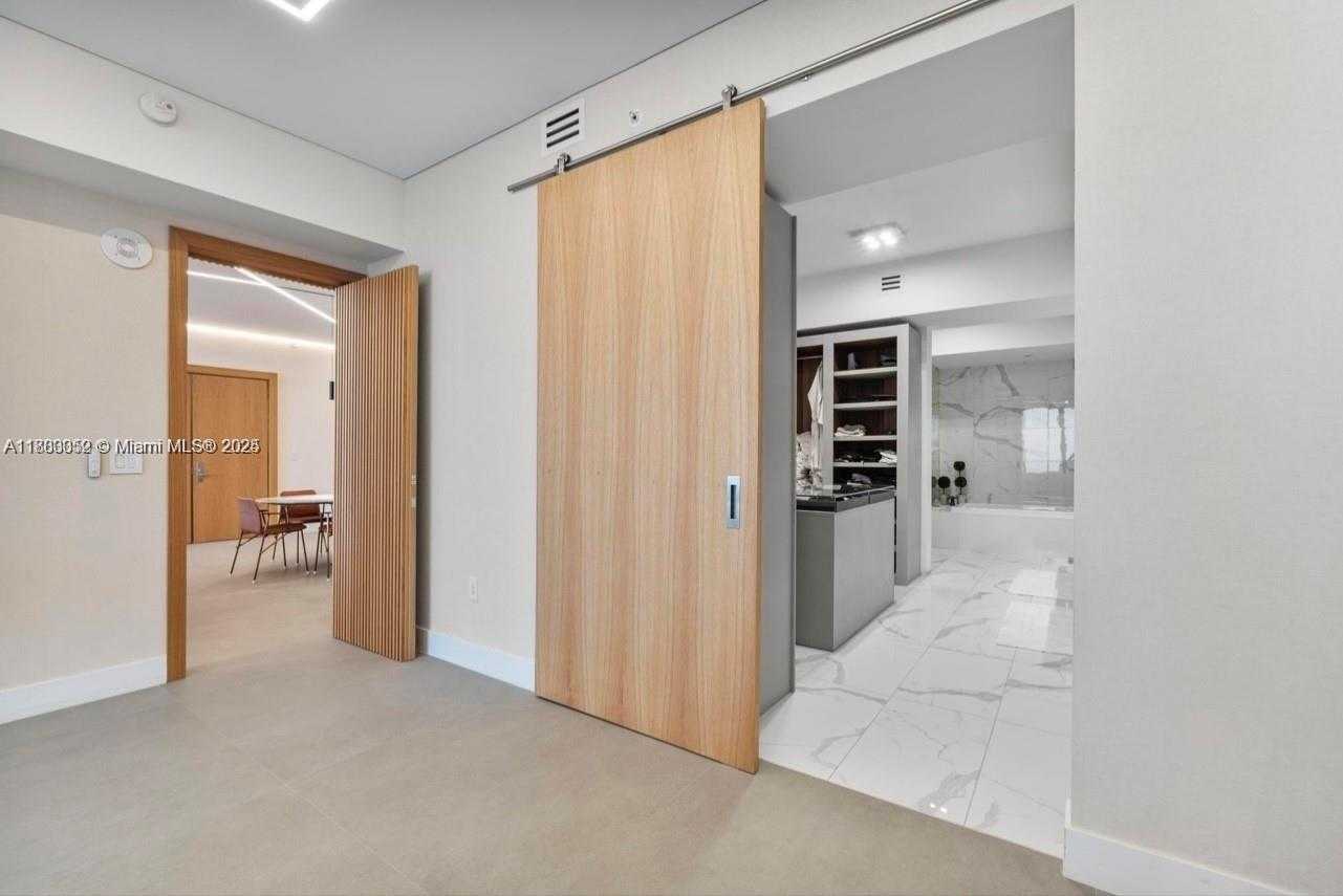 Small Image of 5000 ISLAND ESTATES DR #1206, Aventura Number 43