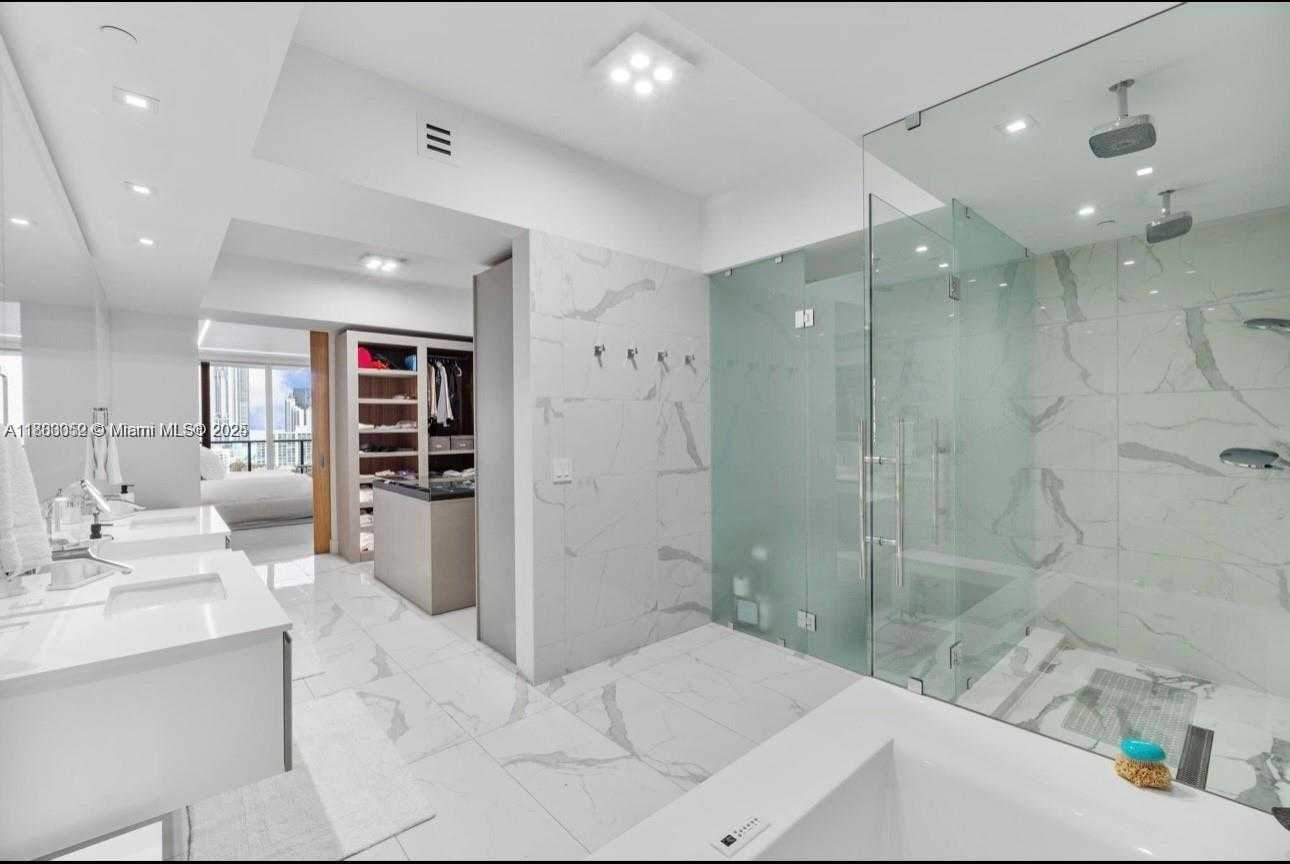 Small Image of 5000 ISLAND ESTATES DR #1206, Aventura Number 51