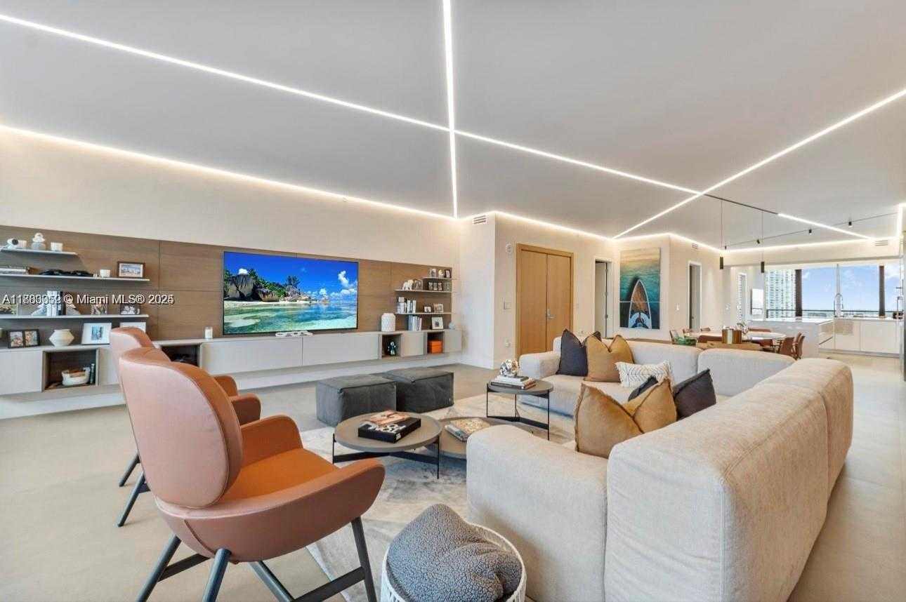 Small Image of 5000 ISLAND ESTATES DR #1206, Aventura Number 7