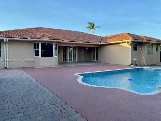 Small Image of 13710 SOUTH WEST 36TH ST, Miami Number 27