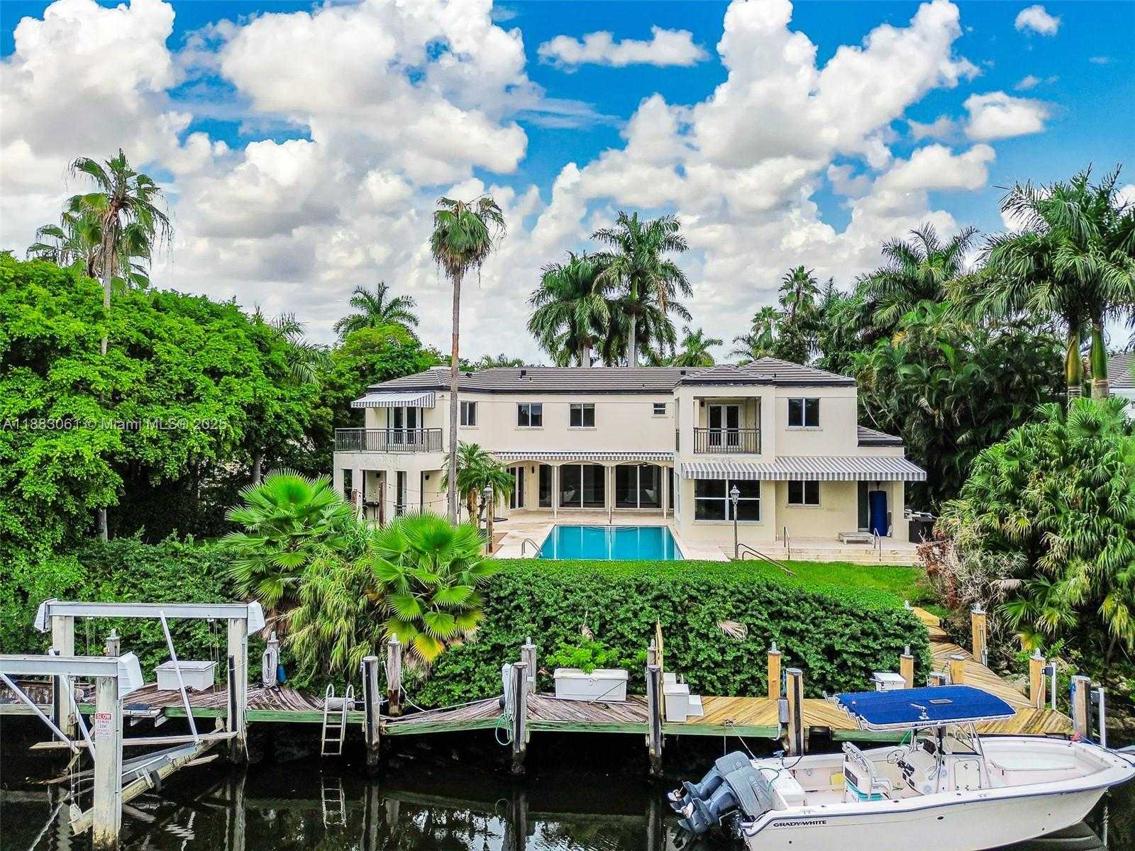 Small Image of 184 PALOMA DR, Coral Gables Number 18