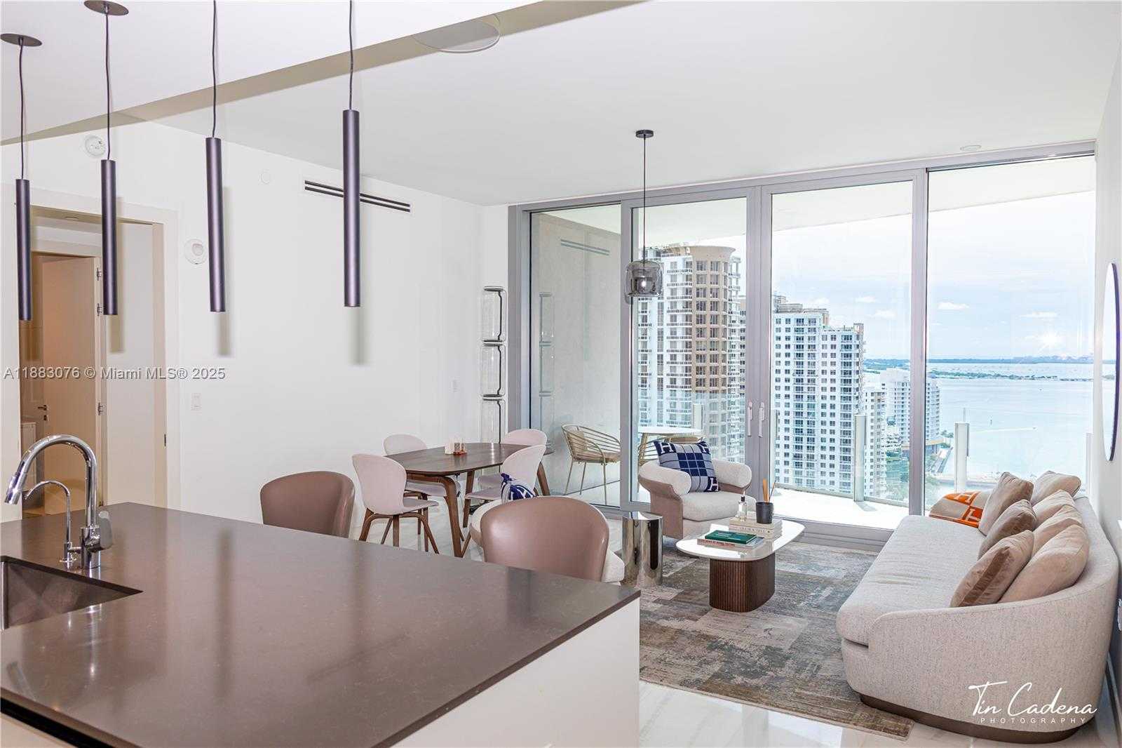 Small Image of 300 BISCAYNE BOULEVARD WAY #2606W, Miami Number 2