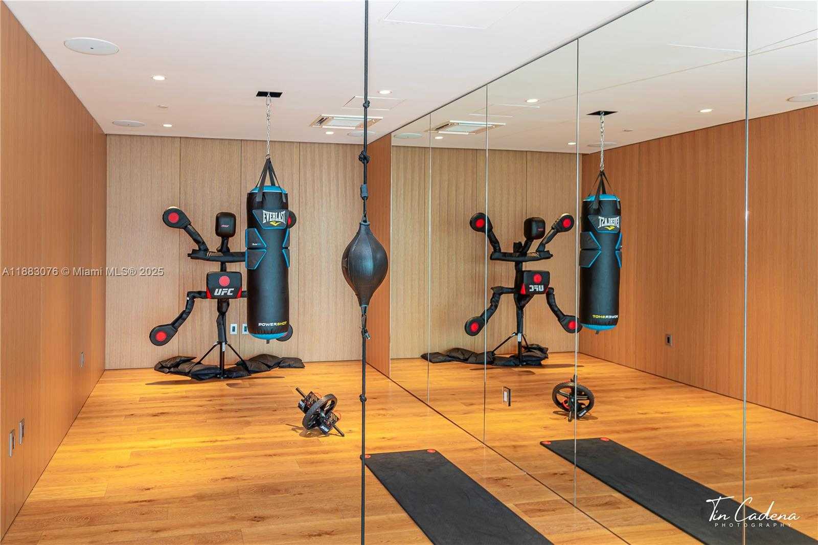 Small Image of 300 BISCAYNE BOULEVARD WAY #2606W, Miami Number 21