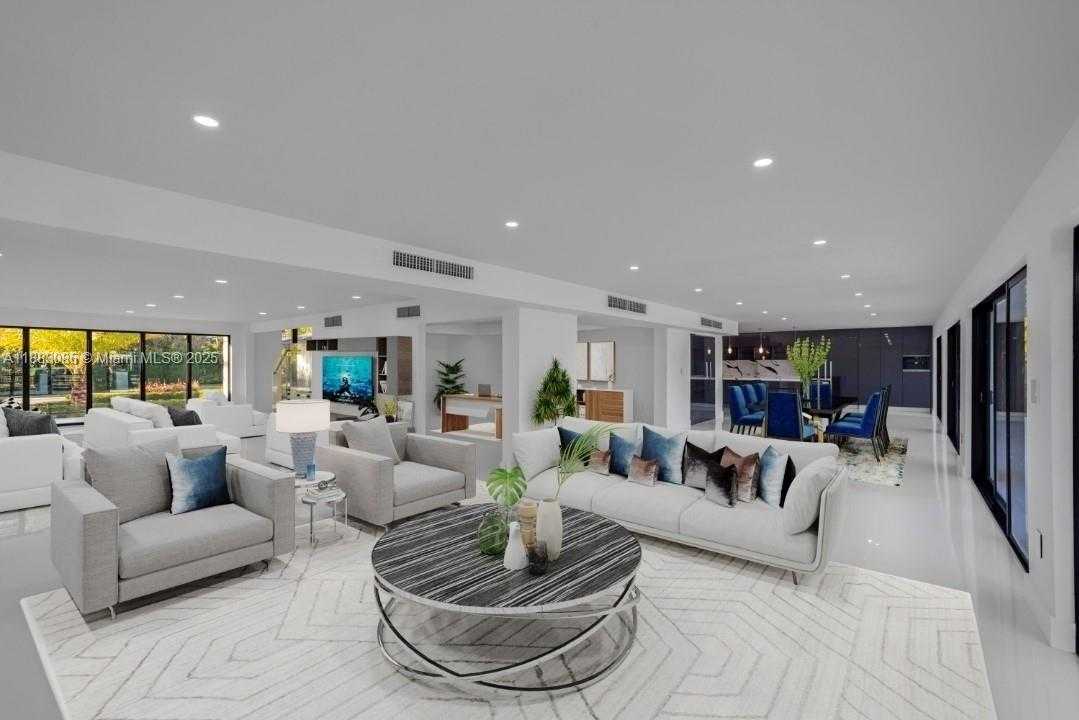 Small Image of 406 HOLIDAY DR, Hallandale Beach Number 20
