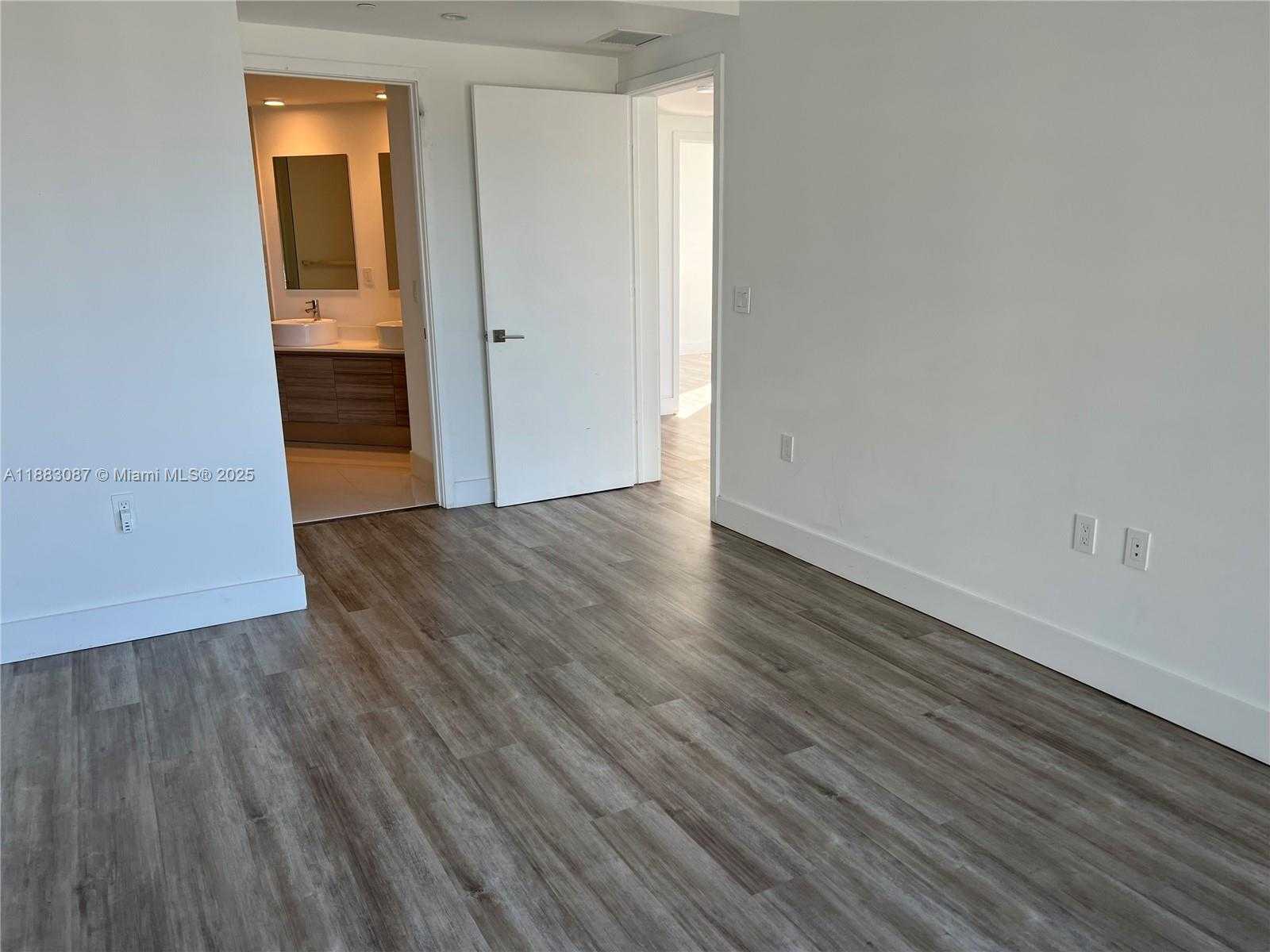 Small Image of 121 NORTH EAST 34TH STREET #2316, Miami Number 37