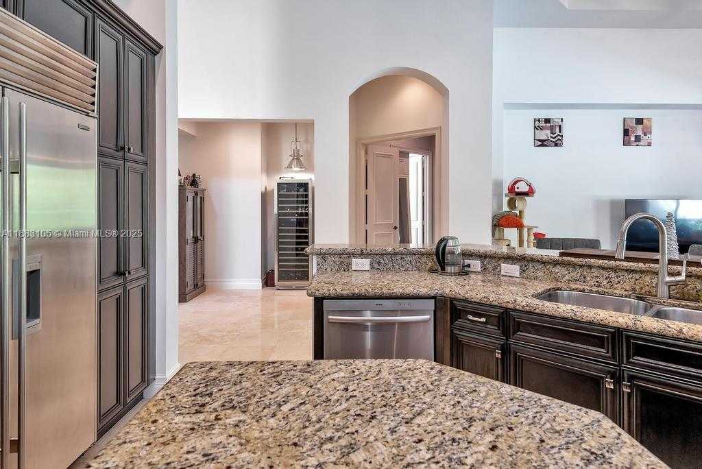 Small Image of 17931 LAKE AZURE WAY, Boca Raton Number 17