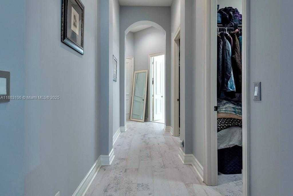 Small Image of 17931 LAKE AZURE WAY, Boca Raton Number 24