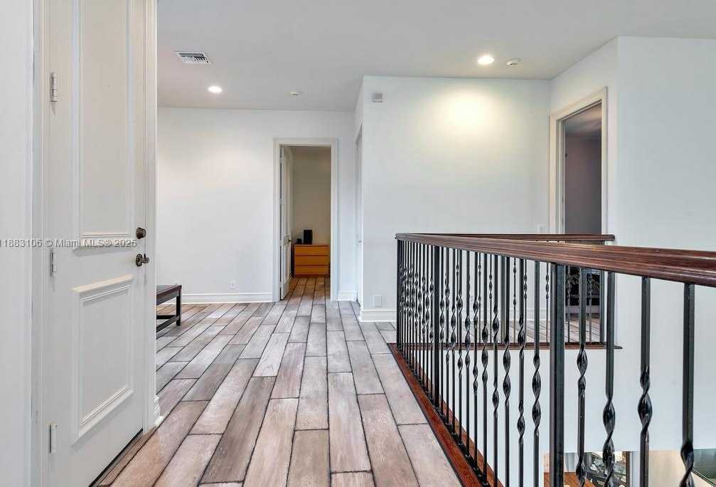 Small Image of 17931 LAKE AZURE WAY, Boca Raton Number 30