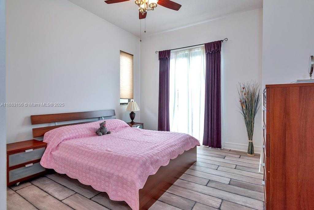 Small Image of 17931 LAKE AZURE WAY, Boca Raton Number 46