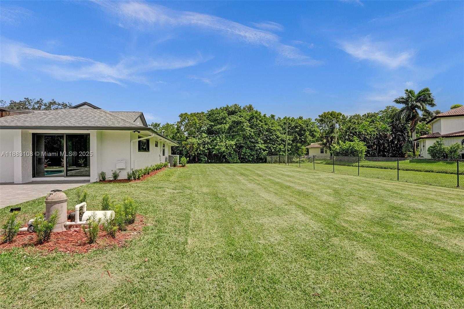 Small Image of 12100 NORTH WEST 6TH ST, Plantation Number 10