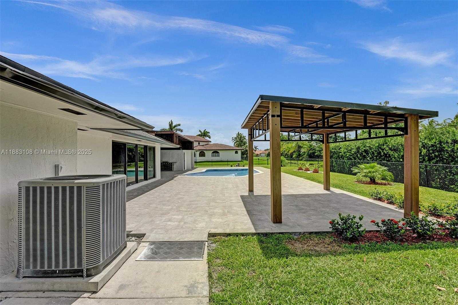 Small Image of 12100 NORTH WEST 6TH ST, Plantation Number 16