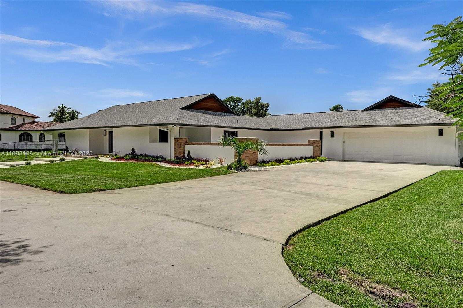 Small Image of 12100 NORTH WEST 6TH ST, Plantation Number 3