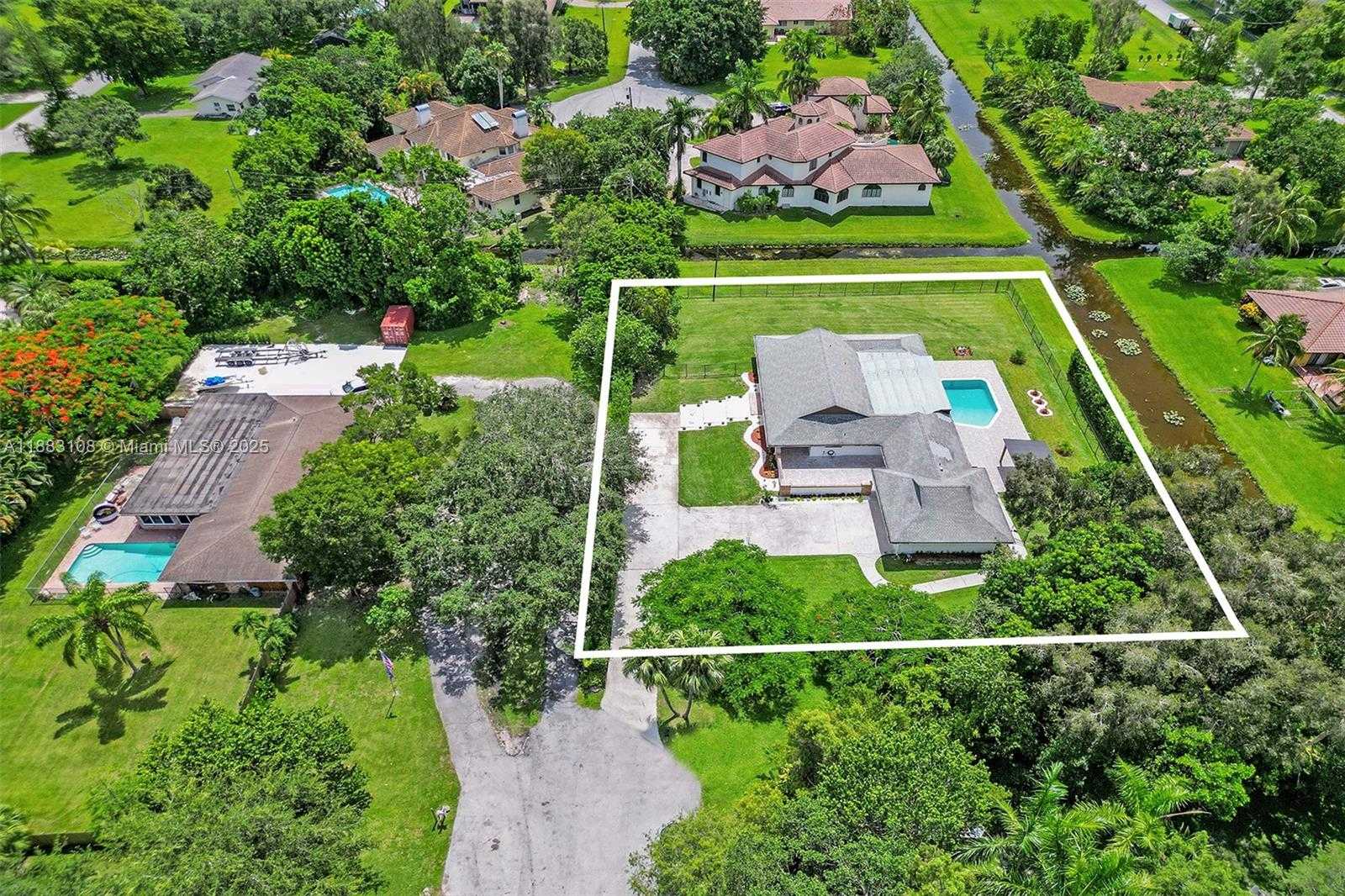 Small Image of 12100 NORTH WEST 6TH ST, Plantation Number 71