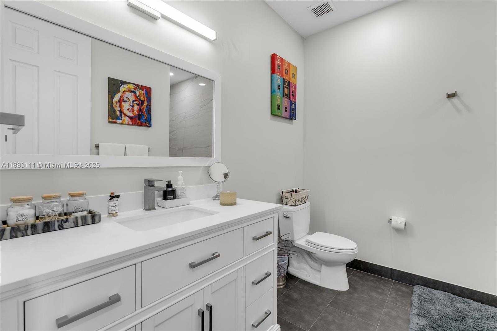 Small Image of 9805 NORTH WEST 89TH TER, Doral Number 36