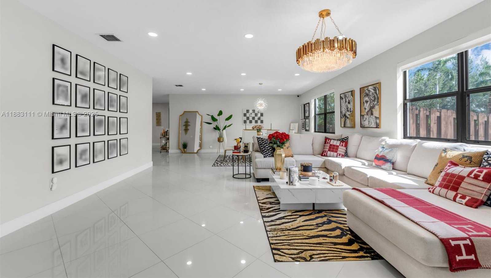 Small Image of 9805 NORTH WEST 89TH TER, Doral Number 5