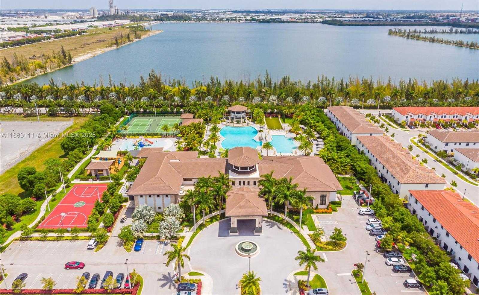 Small Image of 9805 NORTH WEST 89TH TER, Doral Number 75