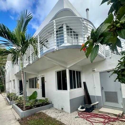 Small Image of 551 MICHIGAN AVE #123, Miami Beach Number 15