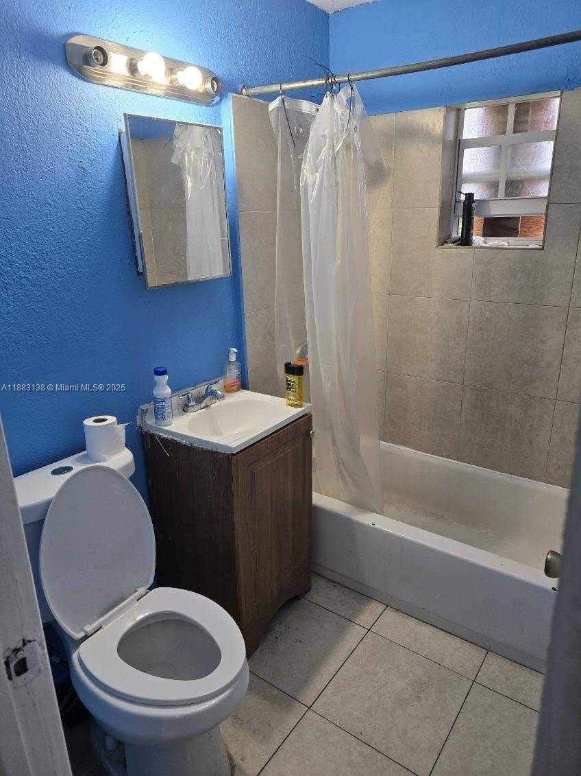 Small Image of 2237 SIMMS ST, Hollywood Number 6