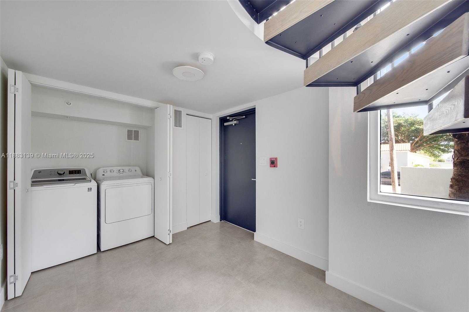 Small Image of 1500 BAY RD #T-1522, Miami Beach Number 15