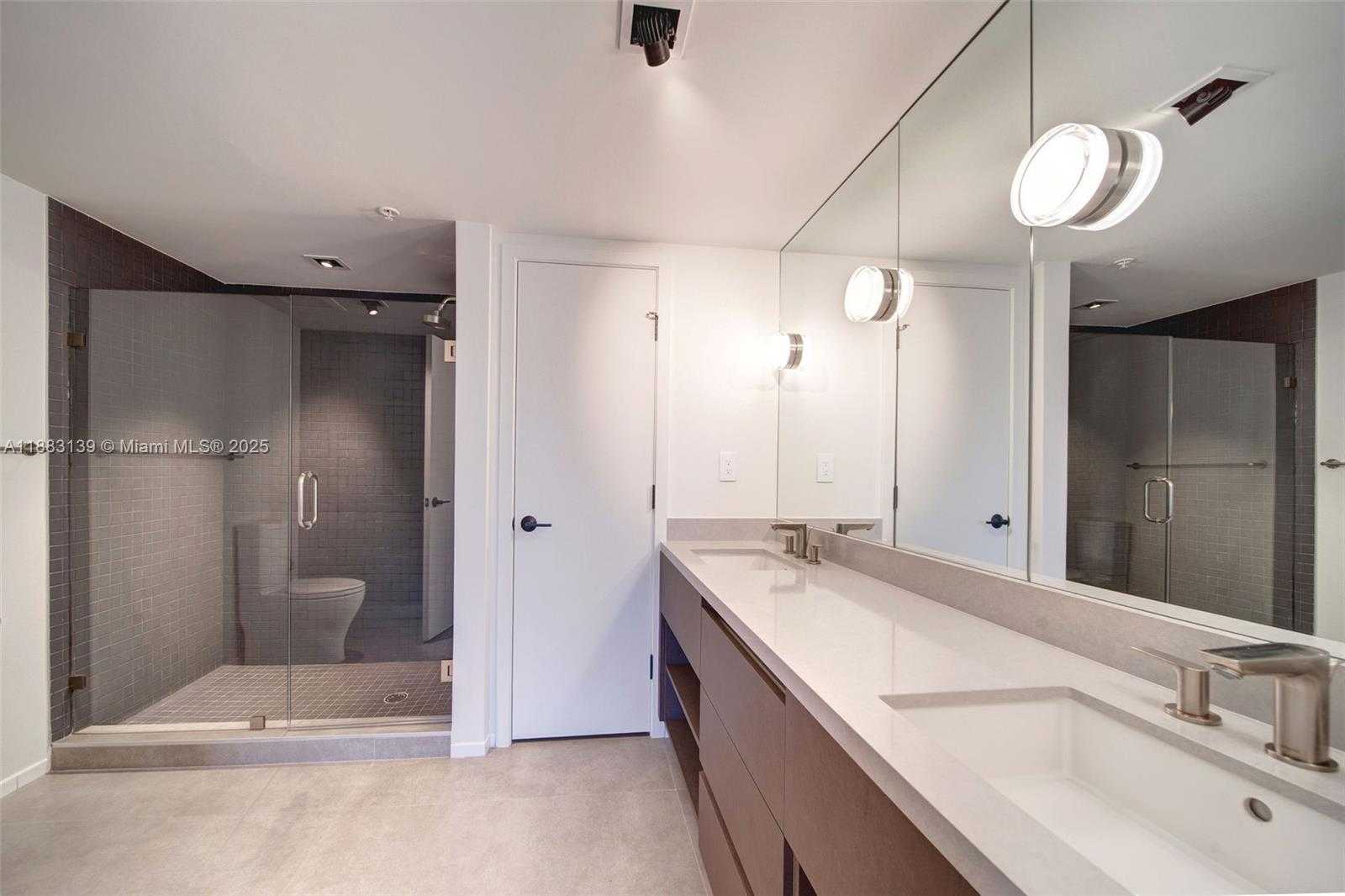 Small Image of 1500 BAY RD #T-1522, Miami Beach Number 24