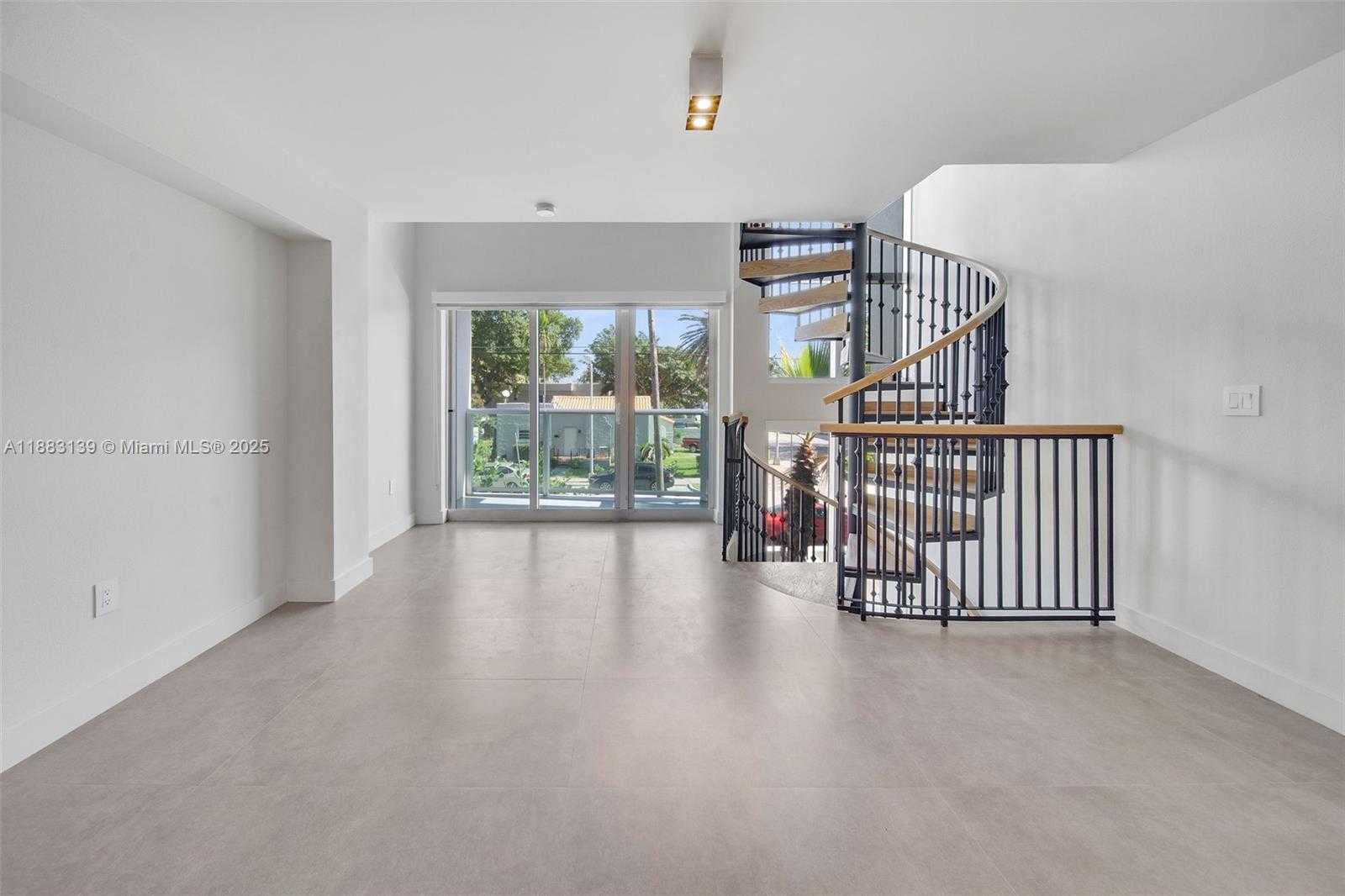 Small Image of 1500 BAY RD #T-1522, Miami Beach Number 7