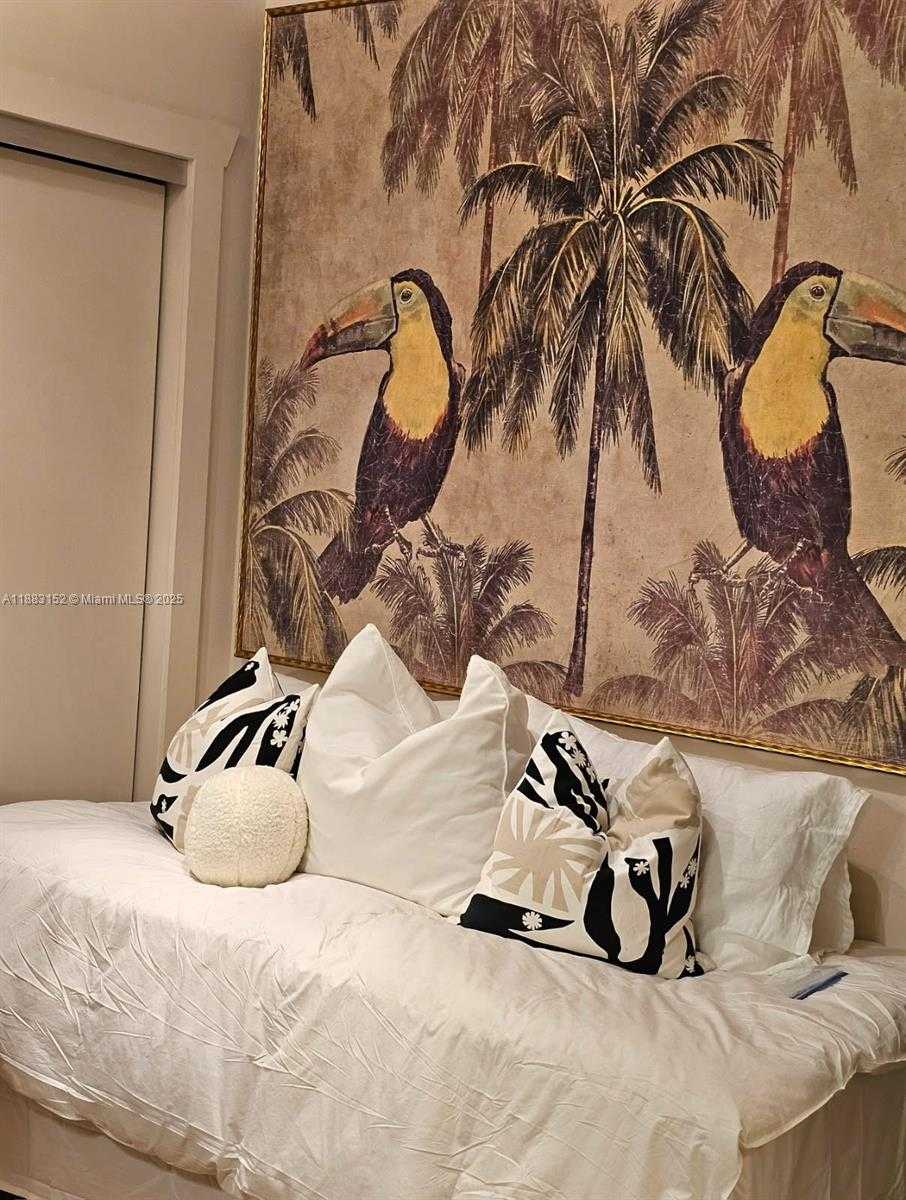 Small Image of 131 ZAMORA AVE #2, Coral Gables Number 8