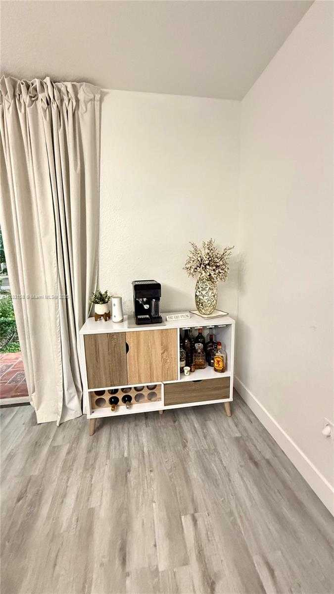 Small Image of 5725 NORTH WEST 114TH PATH #114, Doral Number 21