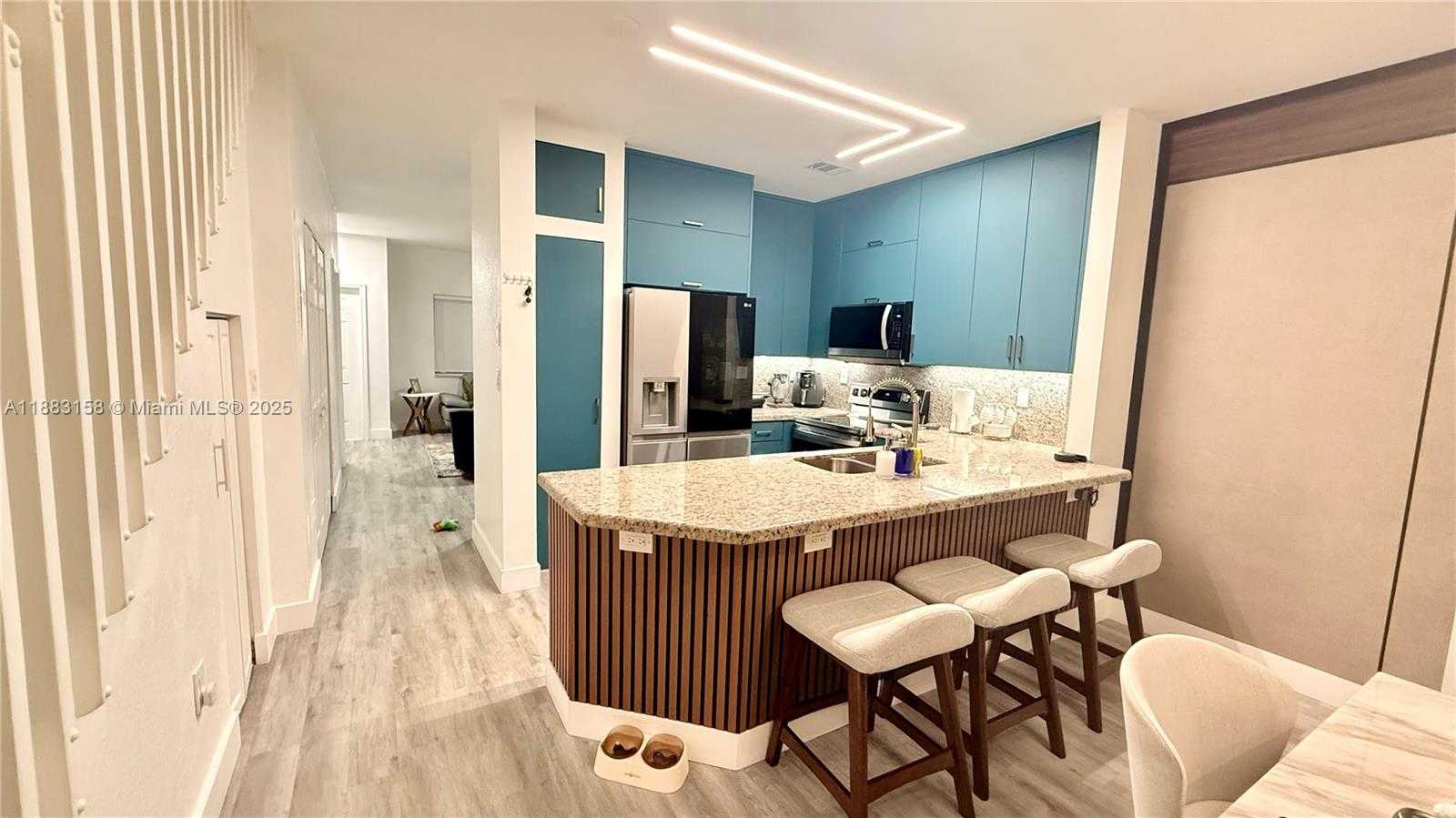 Small Image of 5725 NORTH WEST 114TH PATH #114, Doral Number 27