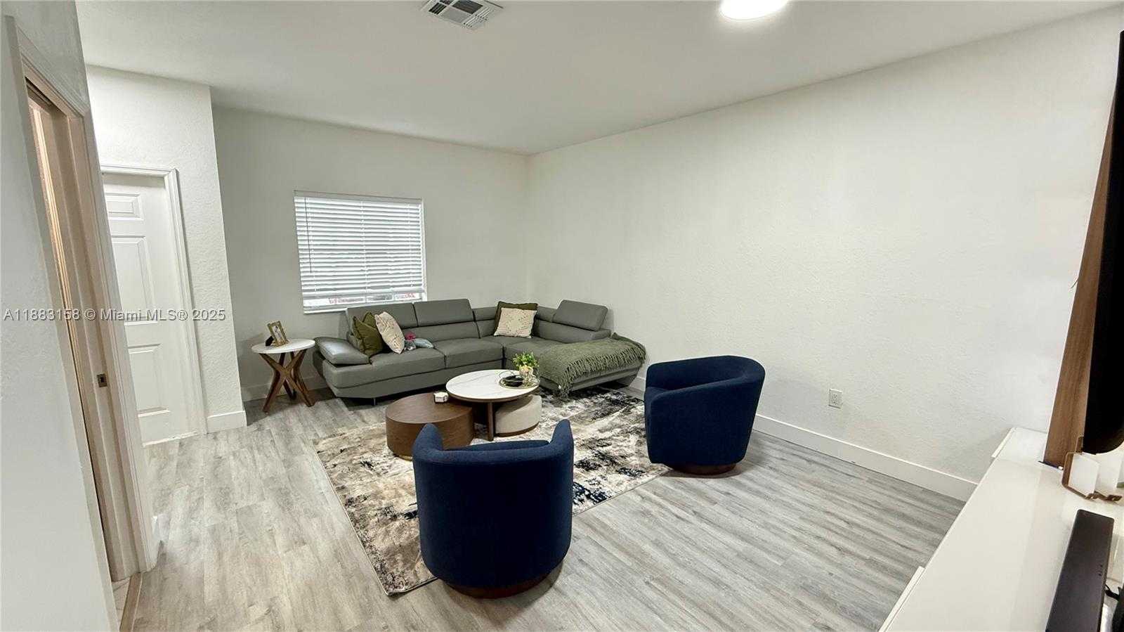 Small Image of 5725 NORTH WEST 114TH PATH #114, Doral Number 5