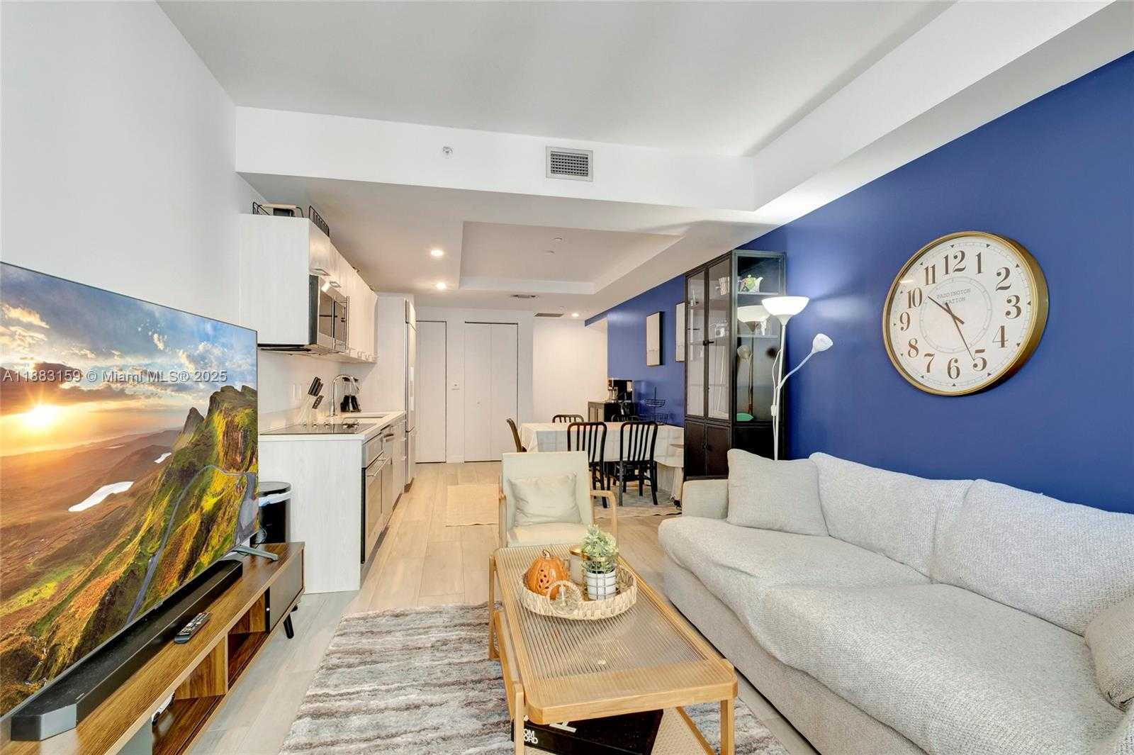 Small Image of 55 SOUTH WEST 9TH ST #3509, Miami Number 28