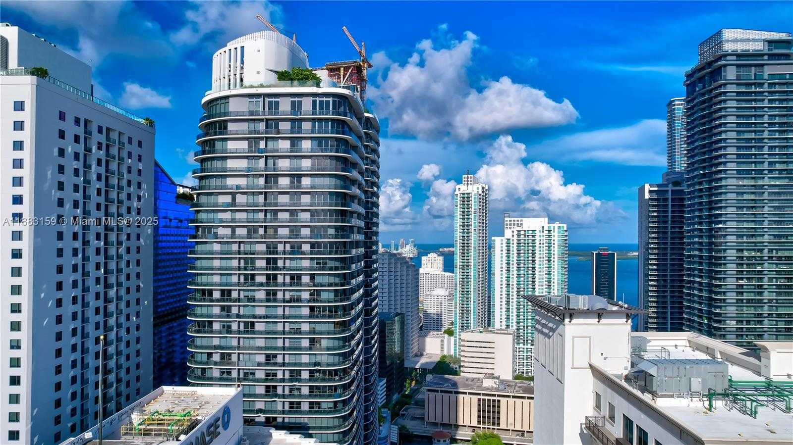 Small Image of 55 SOUTH WEST 9TH ST #3509, Miami Number 4