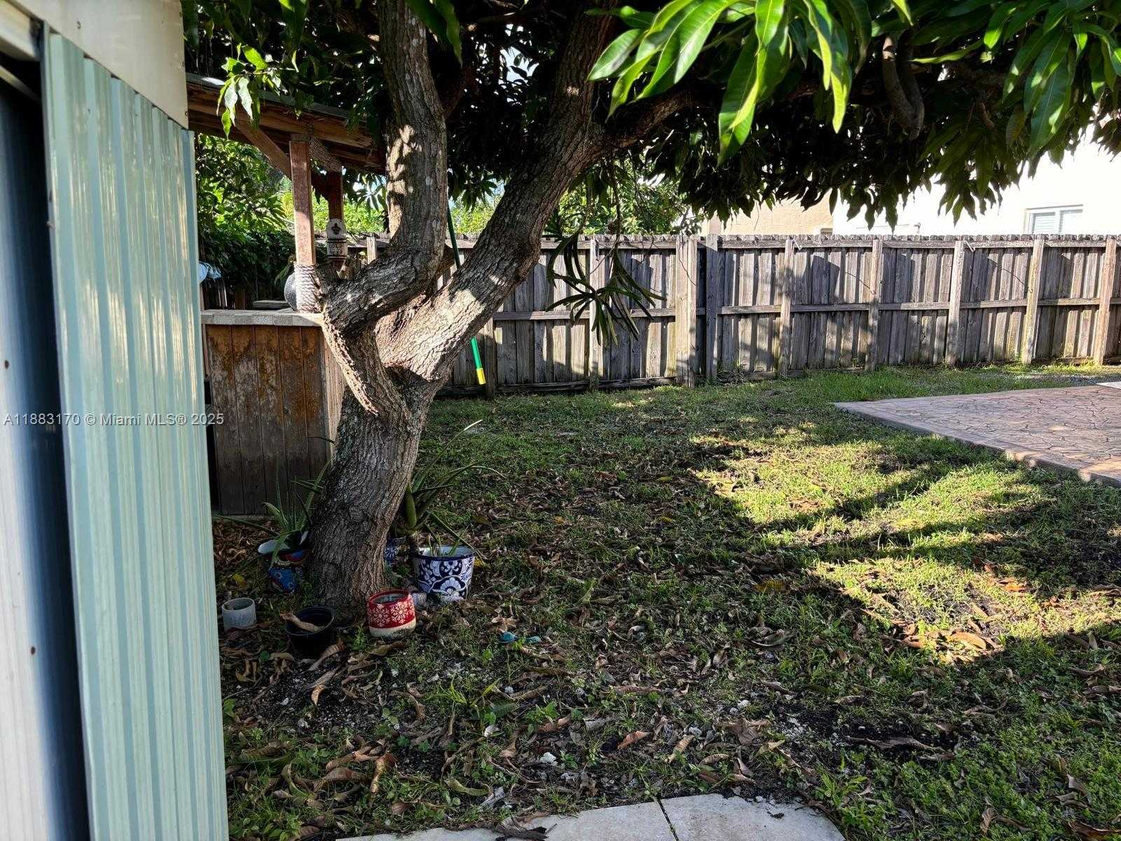 Small Image of 2528 NORTH EAST 41ST TER, Homestead Number 16
