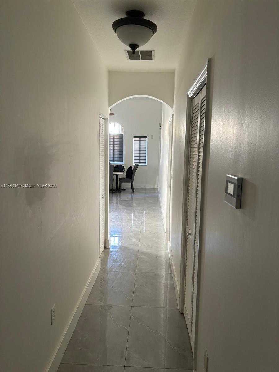 Small Image of 2528 NORTH EAST 41ST TER, Homestead Number 8
